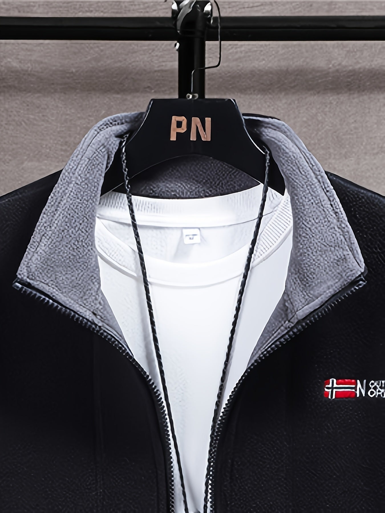 Julius Veste Polaire Outdoor Homme – Douce, Chaude & Légère avec Col Protecteur