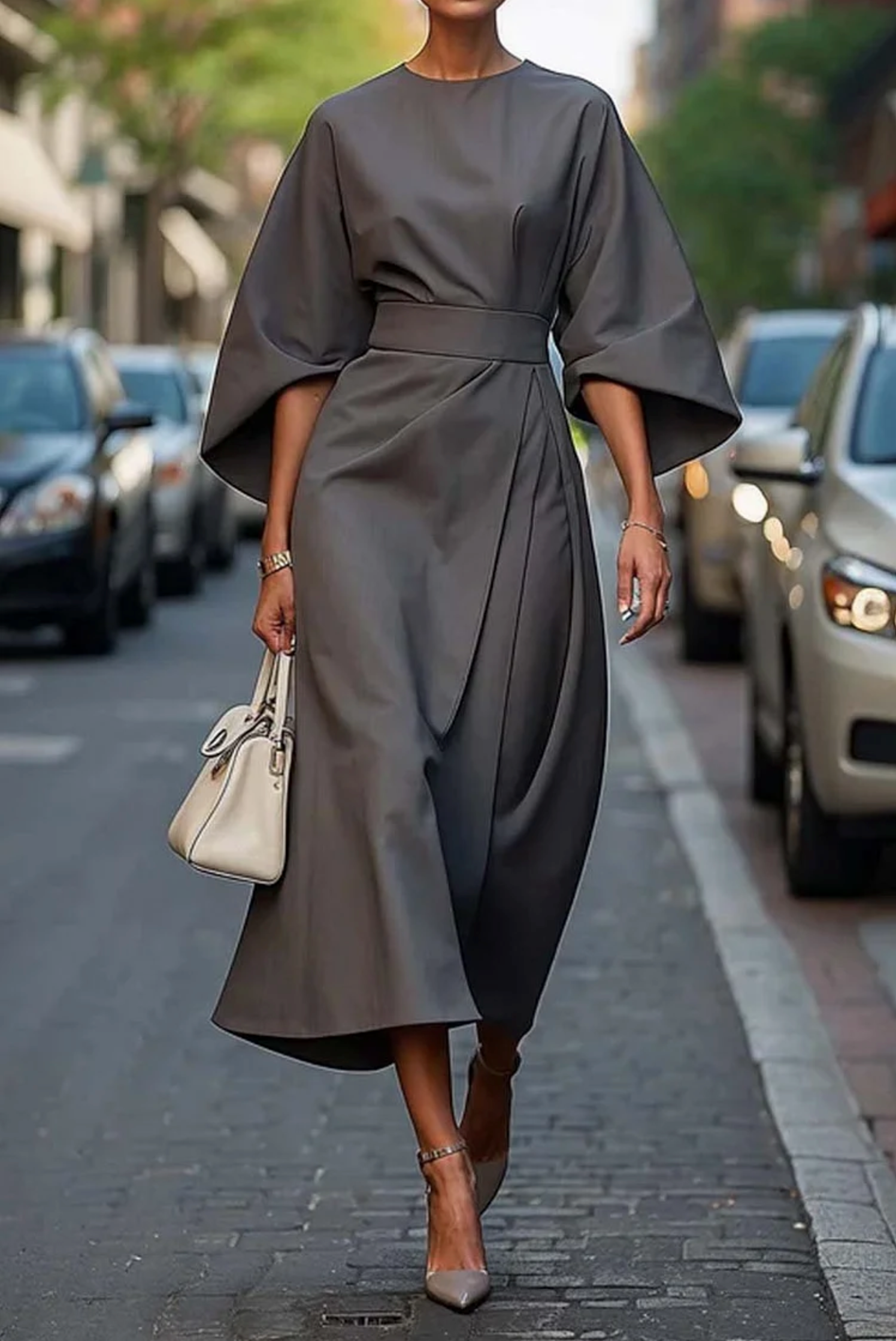 Robe Femme Louise – Robe Féminine avec Détail de Manches Bouffantes et Ceinture Ajustable