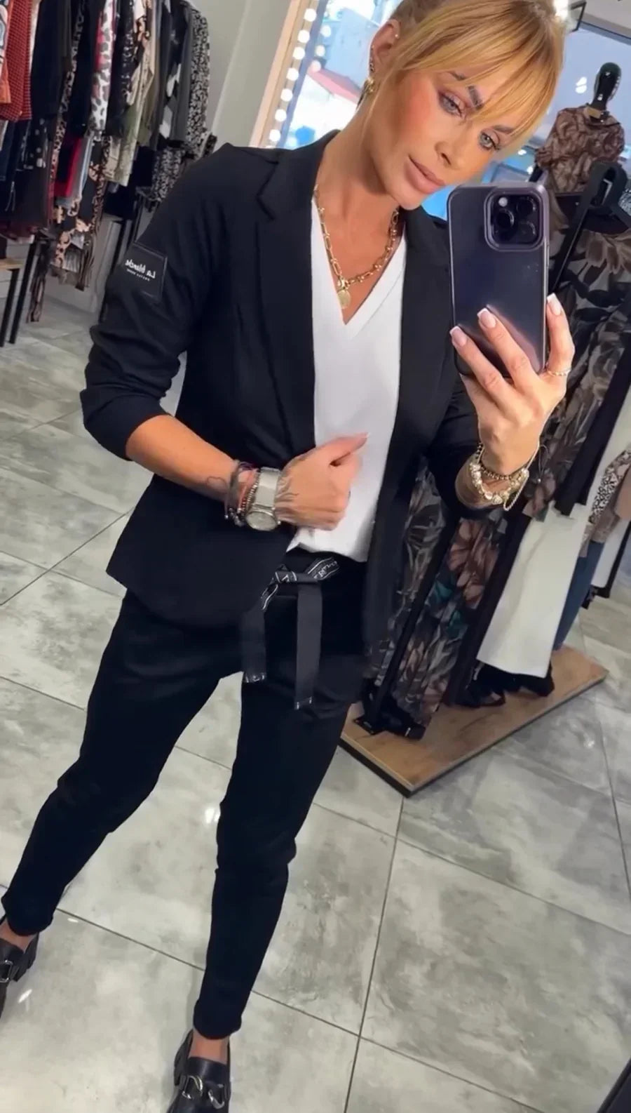 Isabelle | Ensemble personnalisé avec blazer doux et joggings décontractés